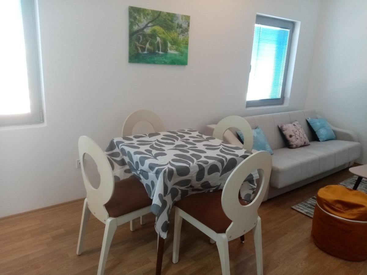 Flamanita Apartments 斯科普里 外观 照片